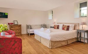 Pound Farm - Bedroom 7 also has the option of an extra guest bed at an additional charge
