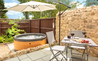 'Hot Tub Holiday - Isle of Wight ' - Holiday Ideas