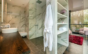The Glass House - Bedroom 3 has a very elegant white marble ensuite shower room