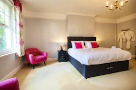 Sandfield House - Bedroom 1 is spacious, bright and modern