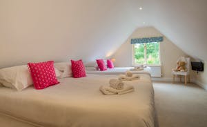 Foxcombe - Bedroom 4 is great for families or for older children; have the beds how you want - two superkings, four singles, or a superking and two singles. The en suite bedroom is divine!