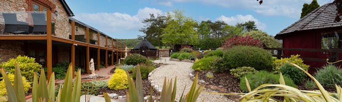 Our Favourite Places To Eat Near Your Devon Holiday Home