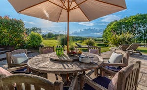Ridgeview: Dine outdoors, with far reaching views over the Somerset countryside
