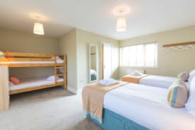 The Plough: Bedroom 1 is a great family room, with bunk beds as well as the zip and link