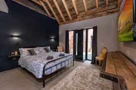 Boogie Barn: Bedrooms 1-8 are to either side of the main courtyard and have king size beds