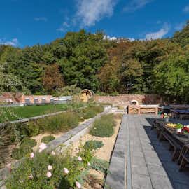 Hunky-Dory - It's so easy to make the most of the good weather at this gorgeous holiday house Hunky-Dory - It's so easy to make the most of the good weather at this gorgeous holiday house