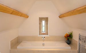 The Old Rectory - A delightful setting to take a bath - in the Elrington Suite
