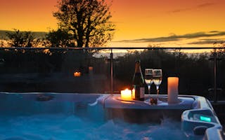 'Luxury Group Accommodation In Bideford' - Holiday Ideas