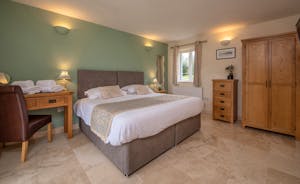 Holemoor Stables : Bedroom 3 - super king or twin beds and an ensuite wet room