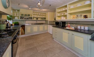 Hurstone : The well equipped  kitchen helps make cooking for a large group an easy pleasure (with plenty of space for helpers).
