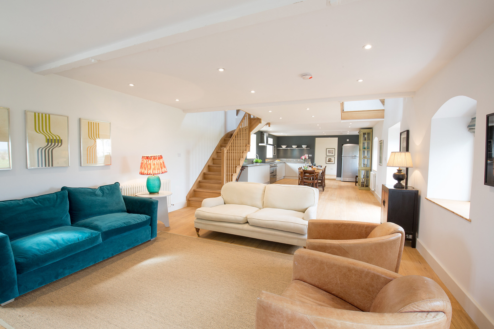 House On The Hill 8 bedroom Barn Holiday Rental in Wiltshire