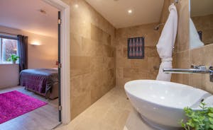 Ham Bottom - The access friendly wet room for Bedroom 1