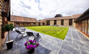 Coat Barn - Large house to rent for family holidays in Somerset