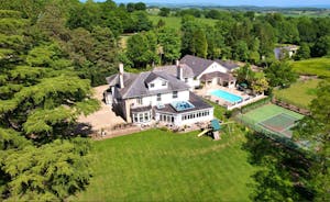 Sandfield House - Holiday house in Somerset that sleeps 14+ 2 guests with private outdoor pool, swim spa and sauna