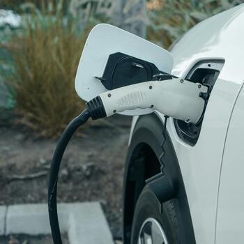 EV Charger Midweek (per car)