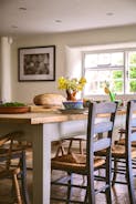 Country Kitchen Dining