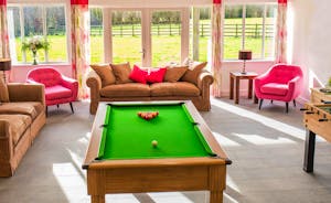 Fuzzy Orchard - Awesome bright and airy games room where you can play pool
