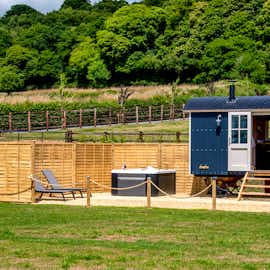 Sweet Chestnut - Luxury shepherds hut in Devon with a private hot tub Sweet Chestnut - Luxury shepherds hut in Devon with a private hot tub