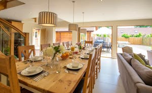 Ramscombe - A big dining table for happy celebrations