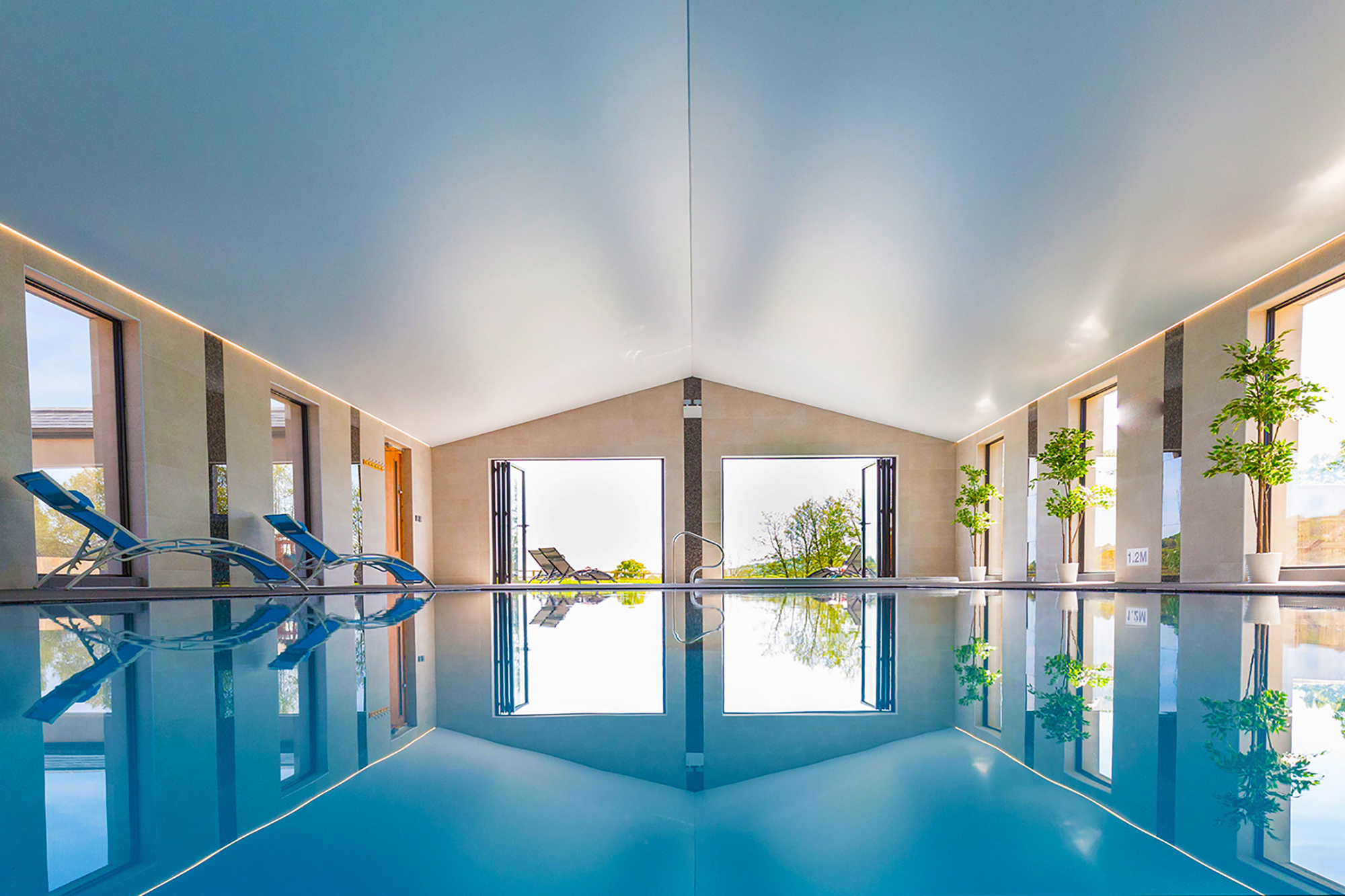 Shires Access Friendly Holiday Home With Pool Sleeps 12