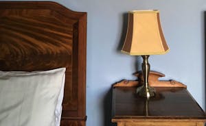 Hurstone: Bedroom 1 - All those wonderful country house feels